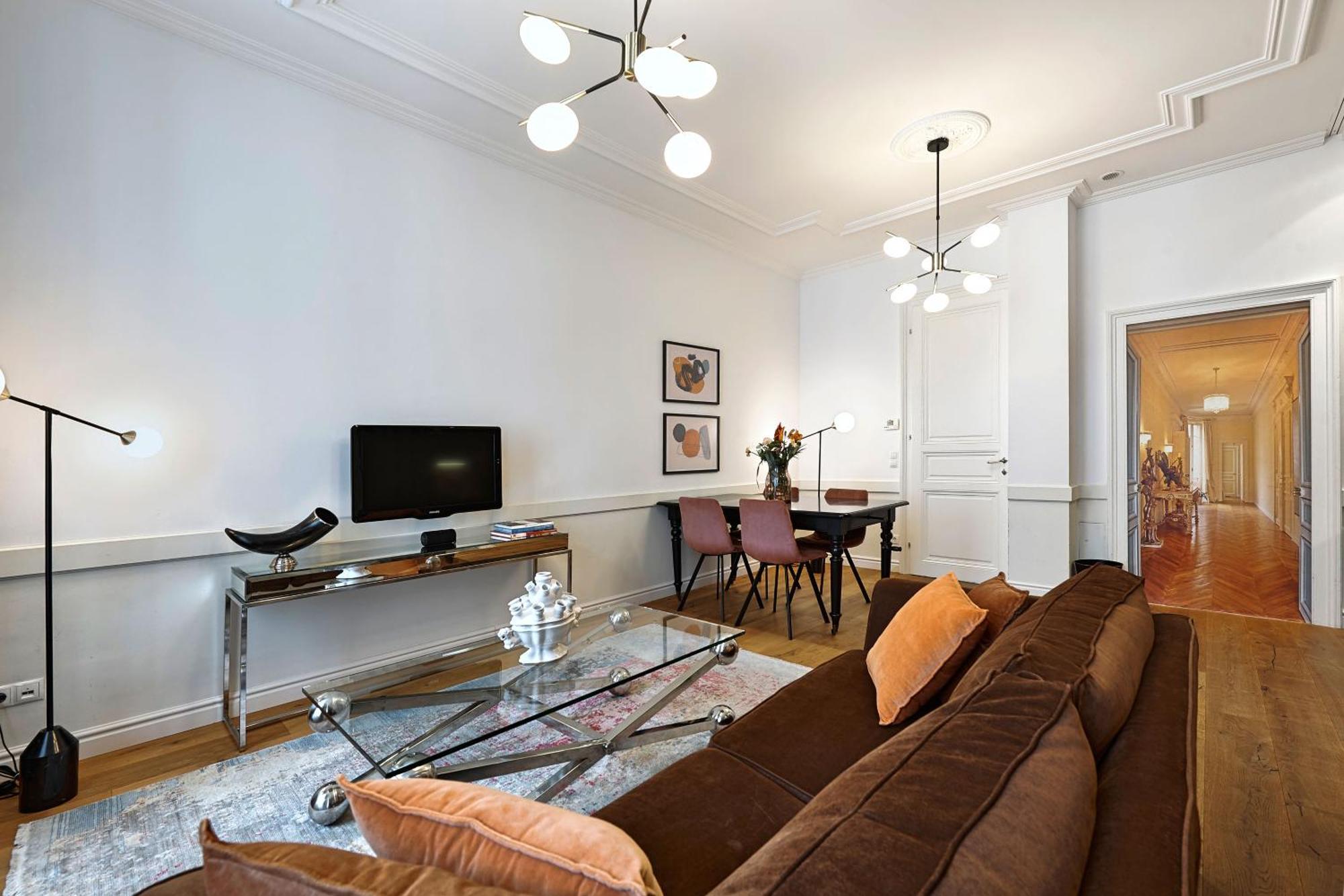6 Apartament